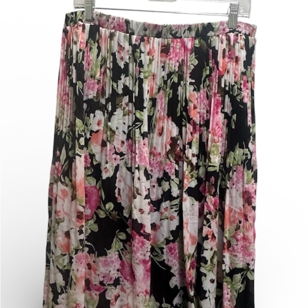 Bobeau Black and Pink Floral Skirt XL
